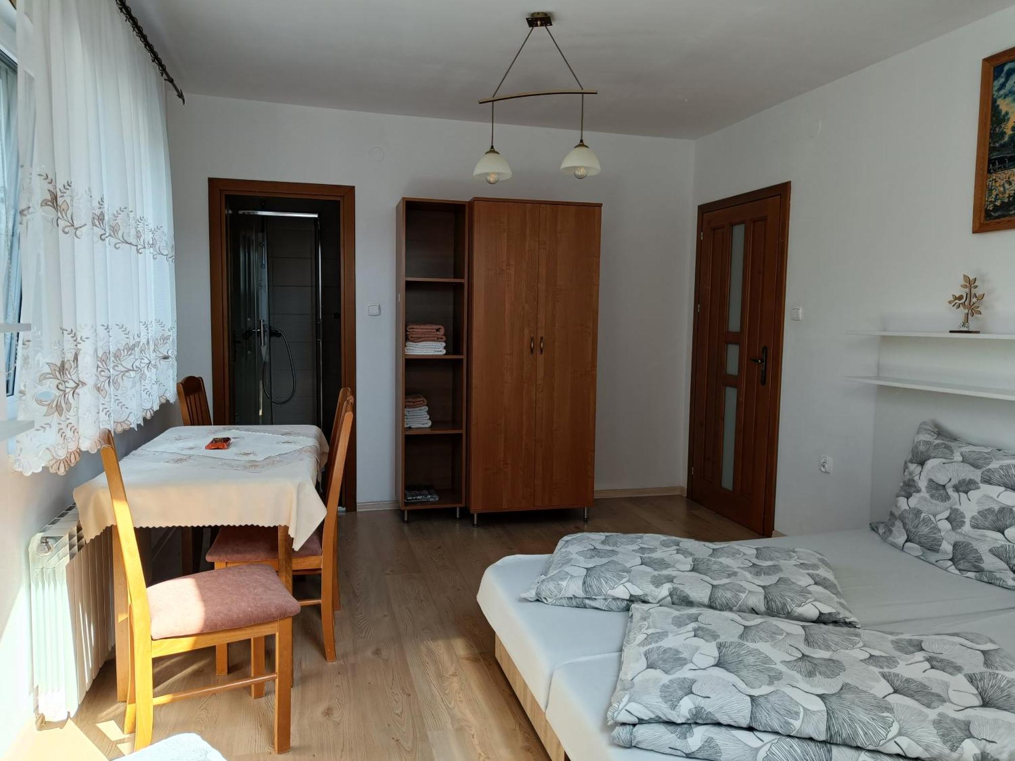 Pod Modrzewiami Apartment Milowka Bagian luar foto