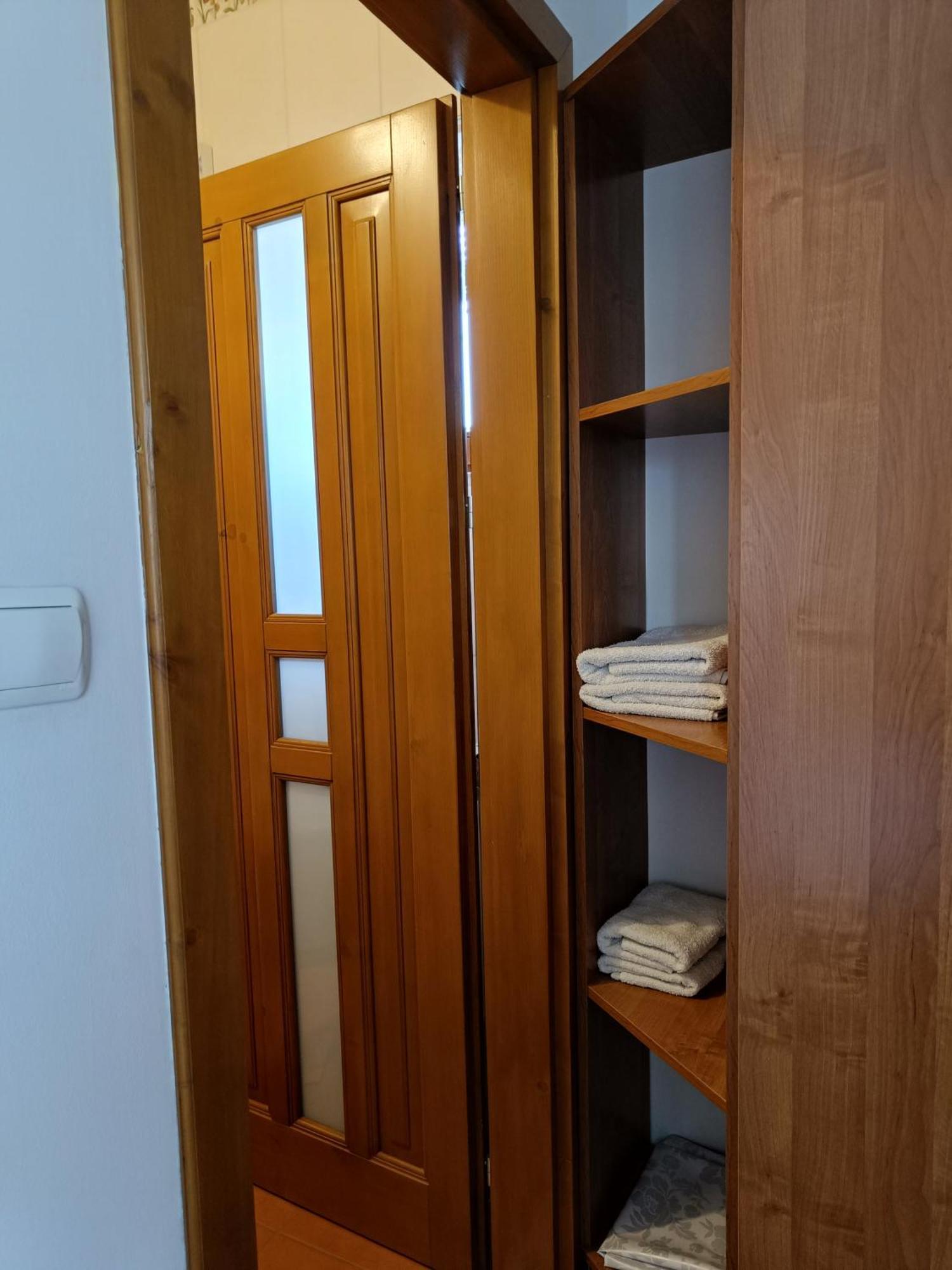 Pod Modrzewiami Apartment Milowka Ruang foto