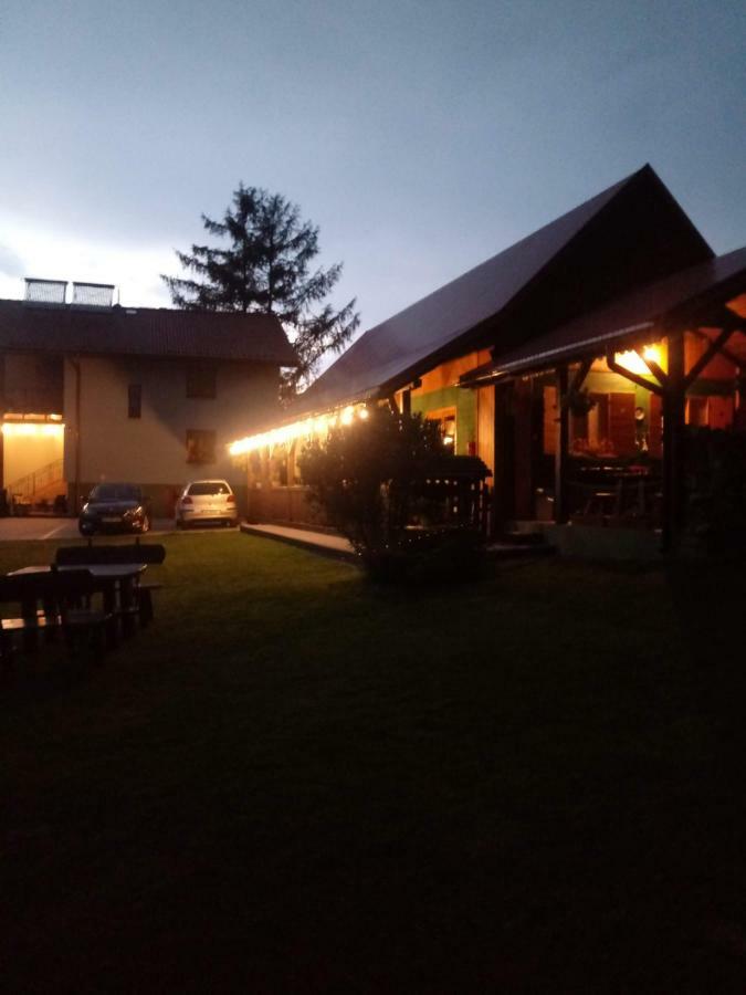 Pod Modrzewiami Apartment Milowka Bagian luar foto